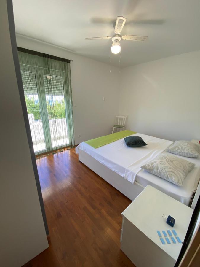 Apartman Mila Kaštela Exterior foto