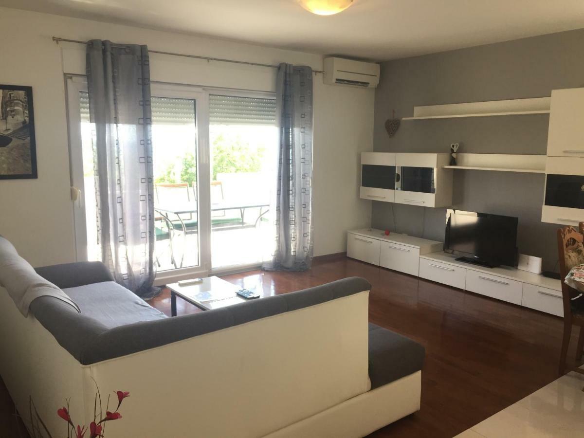 Apartman Mila Kaštela Exterior foto